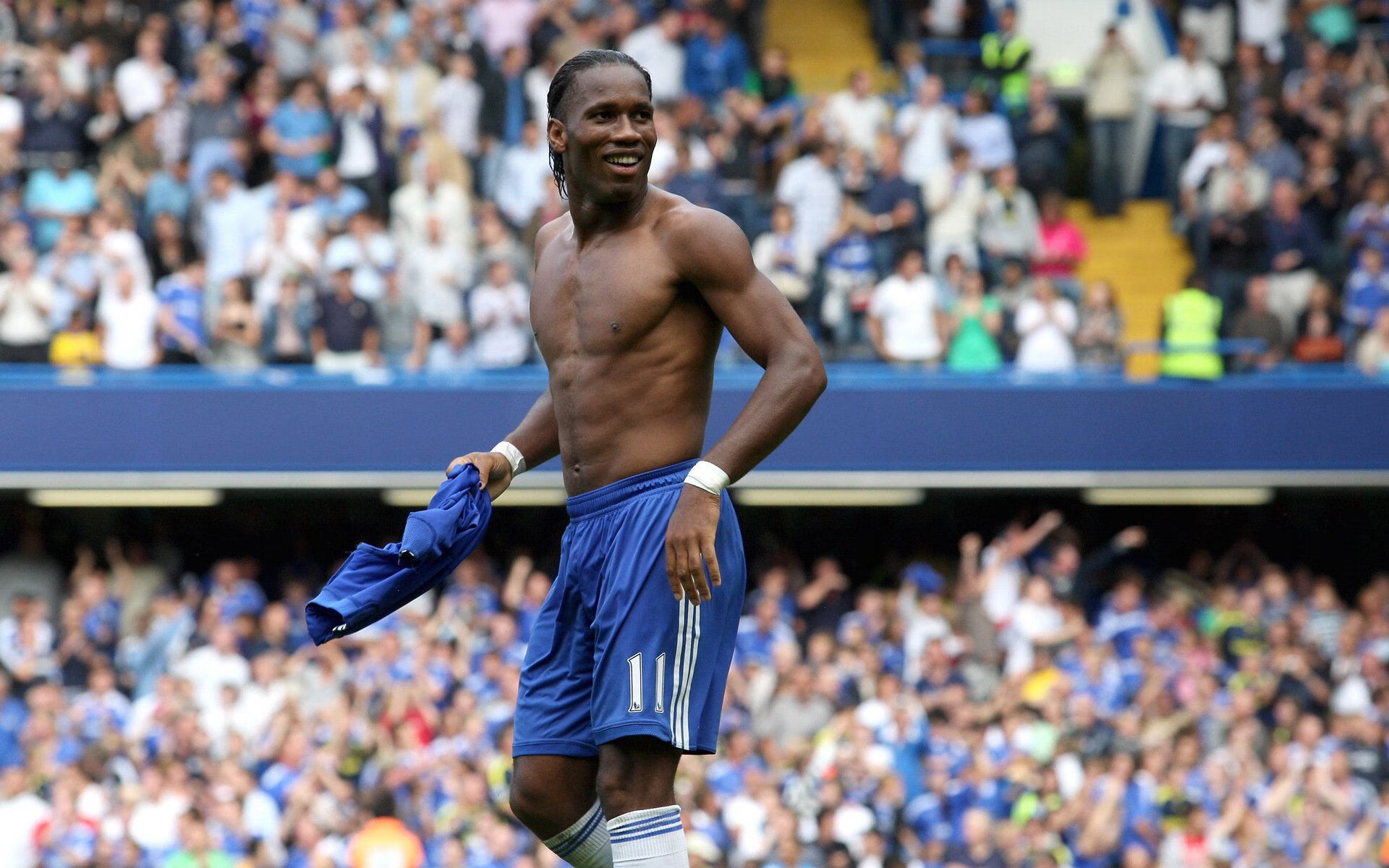 JiuyouAPP下载-传奇主帅!70岁贝尔萨:希望与利兹联之间的羁绊永不终结,贝尔萨在利兹联球迷中的地位