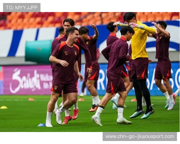 国足国际比赛战术调整案例分析，国足技术